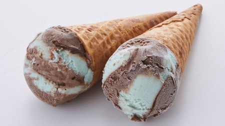 Two types of chocolate mint ice cream join Chateraise! Which do you care about, cone type or ice ball?