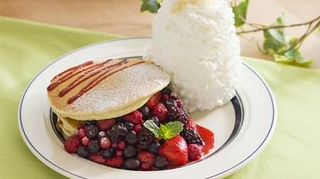 Plenty of 5 kinds of berries! "Quintuple Berry Pancake" on Eggs'n Things--with fluffy cream