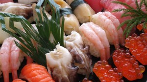 2013年ウィンブルドン選手権で優勝したアンディ・マレー氏は、一度に50個の寿司を食べる