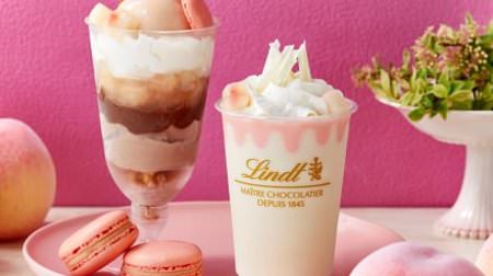 Rich "white peach" drinks and parfaits at the Linz Cafe! With white chocolate and soft serve ice cream