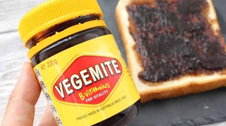 I tried Australian "Vegemite"! Fermented, strong smell and salty, but gradually becoming addictive...