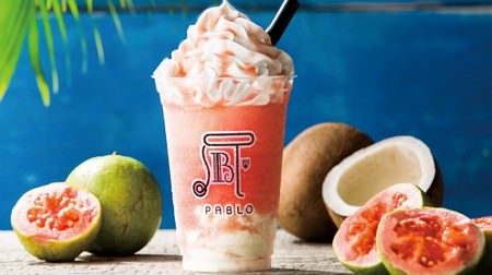 Summer has arrived! Pablo smoothie with "midsummer guava and coconut"-pudding on the bottom, cream and sauce with cheese on the top
