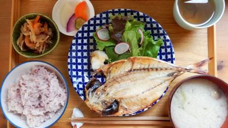 Kamakura Morning is here! "Breakfast shop Cobakaba"-A lot of miso soup and grilled fish ... "Japanese breakfast" will fill your heart