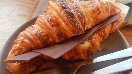 Enjoy "chocolate croissants" only in the morning! Limited morning at Dandelion Chocolate Kamakura
