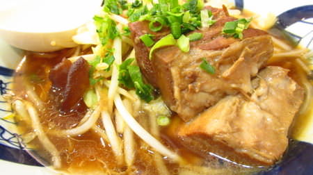 The hot meat melts in your mouth! I tried Ringer Hut "Kakuni Champon"