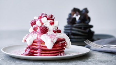 Cute or cool? "Pink Berry Pancake" and "Black Berry Pancake" at JS Pancake Cafe