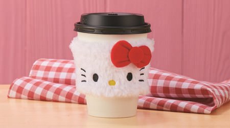 Lawson with "Hello Kitty sleeve" cafe latte! Apple custard flavored "Hello Kitty Man" etc.