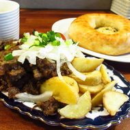 食べた！高田馬場のウズベキスタン料理「ヴァタニム」―マトンの肉汁をパンで味わう！