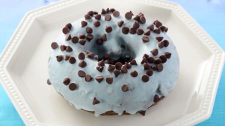 Check out Lawson's new sweets this week! "Chocolate mint donut", "mochishu", etc.