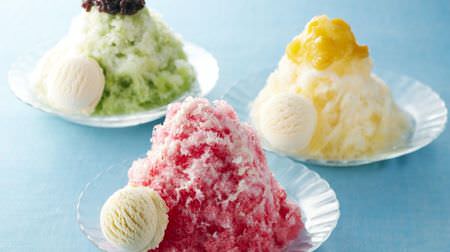 Joyful "Fluffy Shaved Ice" 4 types: Strawberry, Mango, Green Tea Azuki, and Mixed, also topped with vanilla ice cream
