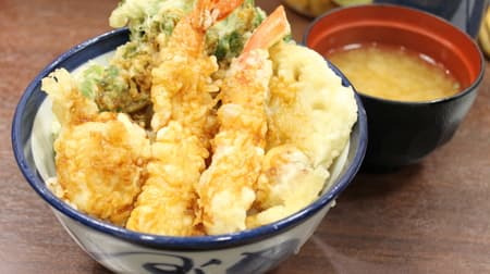 【実食】天ぷらの中にホタテのうまみぎっしり！てんや「蟹と帆立の天丼」