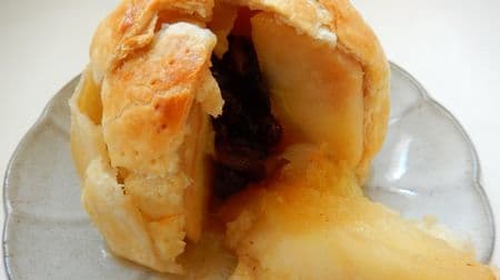 サクとろっ「りんご丸ごとアップルパイ」簡単レシピ！冷凍パイシートに包んで焼くだけ