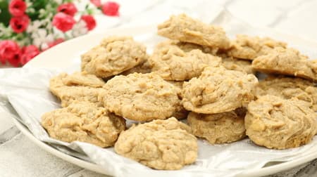 Ingredients Three American "peanut butter cookie" recipes! A refreshingly moist and rich taste