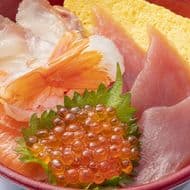 それでも1,000円以下！はま寿司の「持ち帰り丼ぶり」にワンランク上の新メニュー「贅沢ねたの特上丼ぶり」