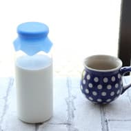 キャンドゥの「ミルク瓶型ドリンクボトル」がかわいい！銭湯の牛乳みたいなデザイン