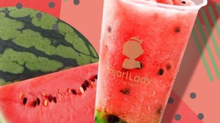 "Tapioca Tea Frozen" that looks just like a watermelon to a pearl lady! The skin and seeds are melon nata de coco and chocolate chips