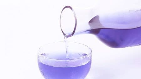 100％天然の青色が美しい日本酒「青藍」がヴィレヴァンオンラインストアに！レモンを垂らすと色が変わる？