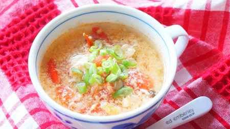 When you want soup, try making "Tomato Sun Rattan"! A mellow egg wraps the spiciness and sourness