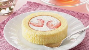 "Good Couple Day" is W Heart's "Strawberry Nose Premium Roll Cake"