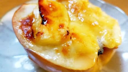大人の秋冬おやつ「焼きりんごバター＆カマンベール」簡単レシピ！とろけるチーズとりんごがベストマッチ
