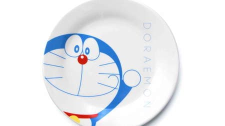 You will definitely get a "Doraemon plate" at Hotto Motto! Large size for various purposes
