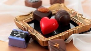 Valentine's gifts are now available at the Ginza Cozy Corner! Favorite, friend chocolate, for yourself