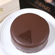 【実食】デメル「ザッハトルテ」チョコレート好きにこそ食べて欲しい贅沢な一品！木箱入りで贈り物にも