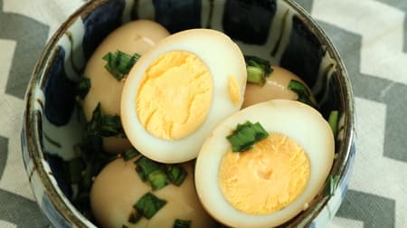 【レシピ】お酒のつまみ「にらニンニク煮卵」パンチの効いた味付けがたまらん！ラーメンにトッピングしても