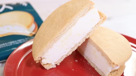 【実食】神コラボ「白い恋人サンドアイス」もう食べた？ふわっと広がるバターの風味＆ホワイトチョコのコク