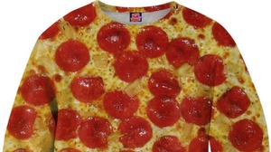 A must see for the stylish! An explosion of individuality "Pizza Pattern Trainers" Pizza dough (trainers) with plenty of pepperoni and melted cheese
