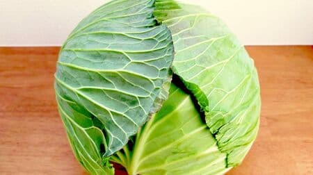 How to Store Cabbage: Whole Cabbage Lasts Longer! Just hollow out the core and stuff with wet paper to keep fresh!