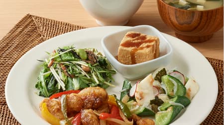 Cafe & Meal MUJI Spring menu! 4 items such as "stir-fried soybean meat with sweet and sour sauce" and "fried shirasu and cucumber with plums" for 1,000 yen!