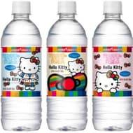 「富士山麓のおいしい天然水 リサイクルペットボトル・ハローキティ ラベル」再生PET樹脂100％使用！