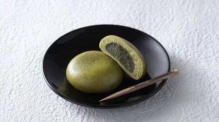 Shikishima Baking (Pasco) "Fresh Nagoyan Green Tea" sponge cake with Uji green tea and yellow bean paste cream! Soft Whipped Chiffon Milk" is also available!