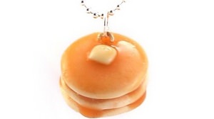 Would you like to ask for a pancake-scented "sweets necklace" on White Day?