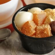 【実食】ファミマ「白玉とわらび餅のクリームぜんざい」北海道産小豆のつぶあんとホイップが相性ぴったり