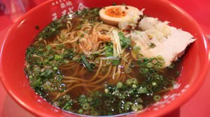 50 sweet shrimp in a bowl of ramen !? Enjoy the finest soup of Tsukiji Ebi Kin's "Shrimp Soba"