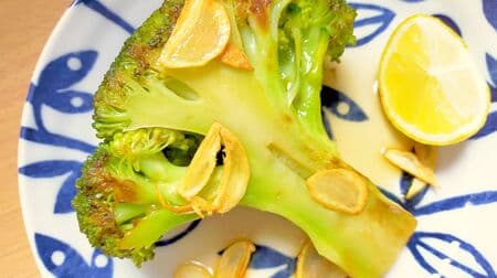 Juicy Mechauma "Broccoli Steak" Recipe! Fragrantly steamed, garlic and soy sauce entwined