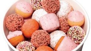 Spring strawberry in Mister Donut's "Hitokuchi Donut"-"Missed Bits Spring" released