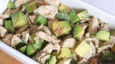 Moist and mellow "Chicken with avocado" recipe! Recommended for pre-made sesame seeds and mentsuyu