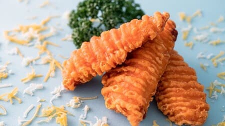 FamilyMart "Crispy Chicken (Cheese)" Seasoned with cheese blended with cheddar and gouda!