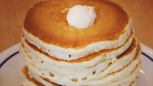 Free pancakes will be served on "Pancake Day" in the United States → Donate to children