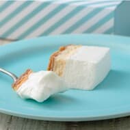 生クリーム専門店ミルク「究極の生クリームチーズケーキ」濃厚な4層仕立て！北海道の乳製品ならではの美味しさ