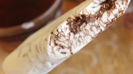 【実食】セブン「森永製菓 しましまうまうまバー」パリパリのチョコとなめらかバニラアイス！