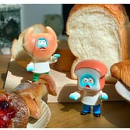 ソフビ人形「HUMAN ROBOT TOYS パンデッド-PANDEAD-」キュートなパンのゾンビ！