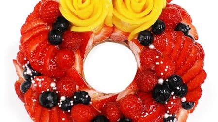カフェコムサ クリスマスケーキ「ベリーとマンゴーのリースケーキ」「福岡県産 いちご『あまおう』のケーキ」「フルーツパーティー」「スノーストロベリー」
