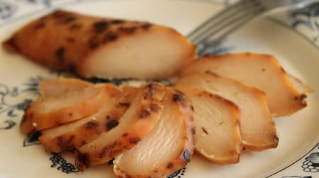 [Tasting] FamilyMart "Grilled chicken charred green onion salt" Sugar 2.0g Protein 18.6g A fragrant Japanese taste with a crisp texture
