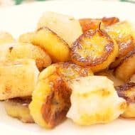 「バナナとお餅のバターソテー」レシピ！餅とバナナをバターで炒めるだけ キャラメリゼしたお餅スイーツ
