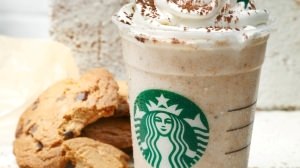 One whole cookie! New Frappuccino with crunchy texture in Starbucks
