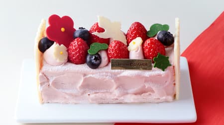 Bel Amer "Yoshiharu Shanti Phrase" Sandwich strawberry and white chocolate cream on sponge dough! Topped with berries and auspicious chocolate decorations
